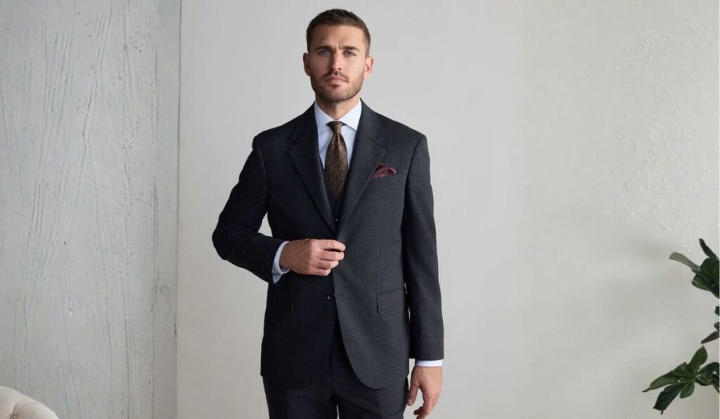 Classic fit suit for men