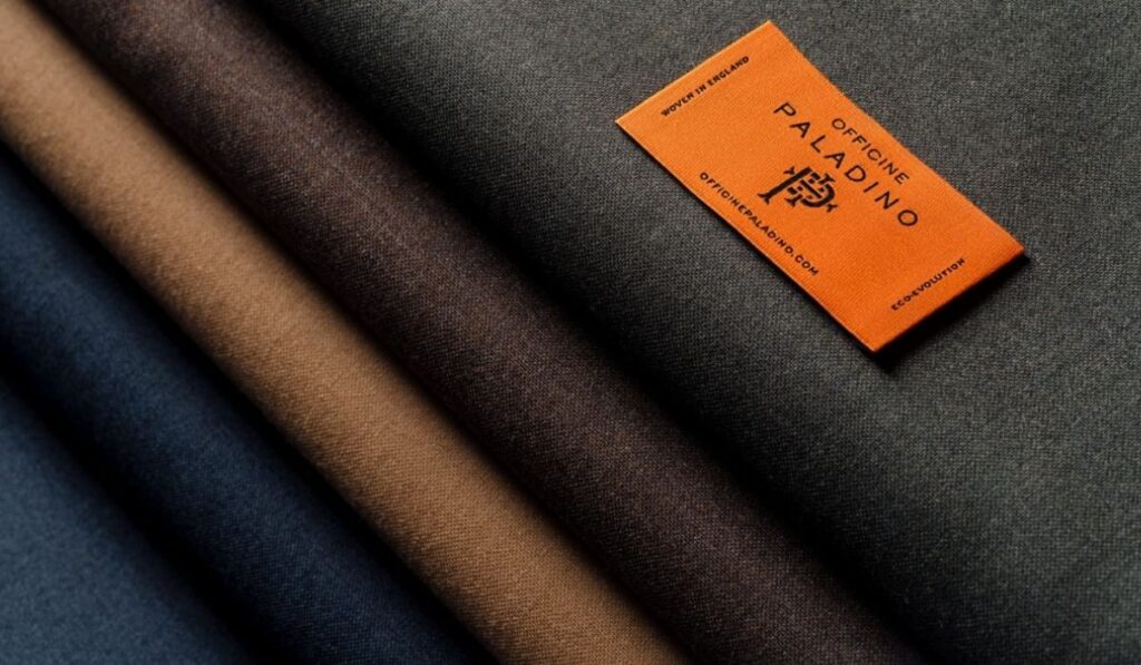 luxury Wool fabric bespoke suit